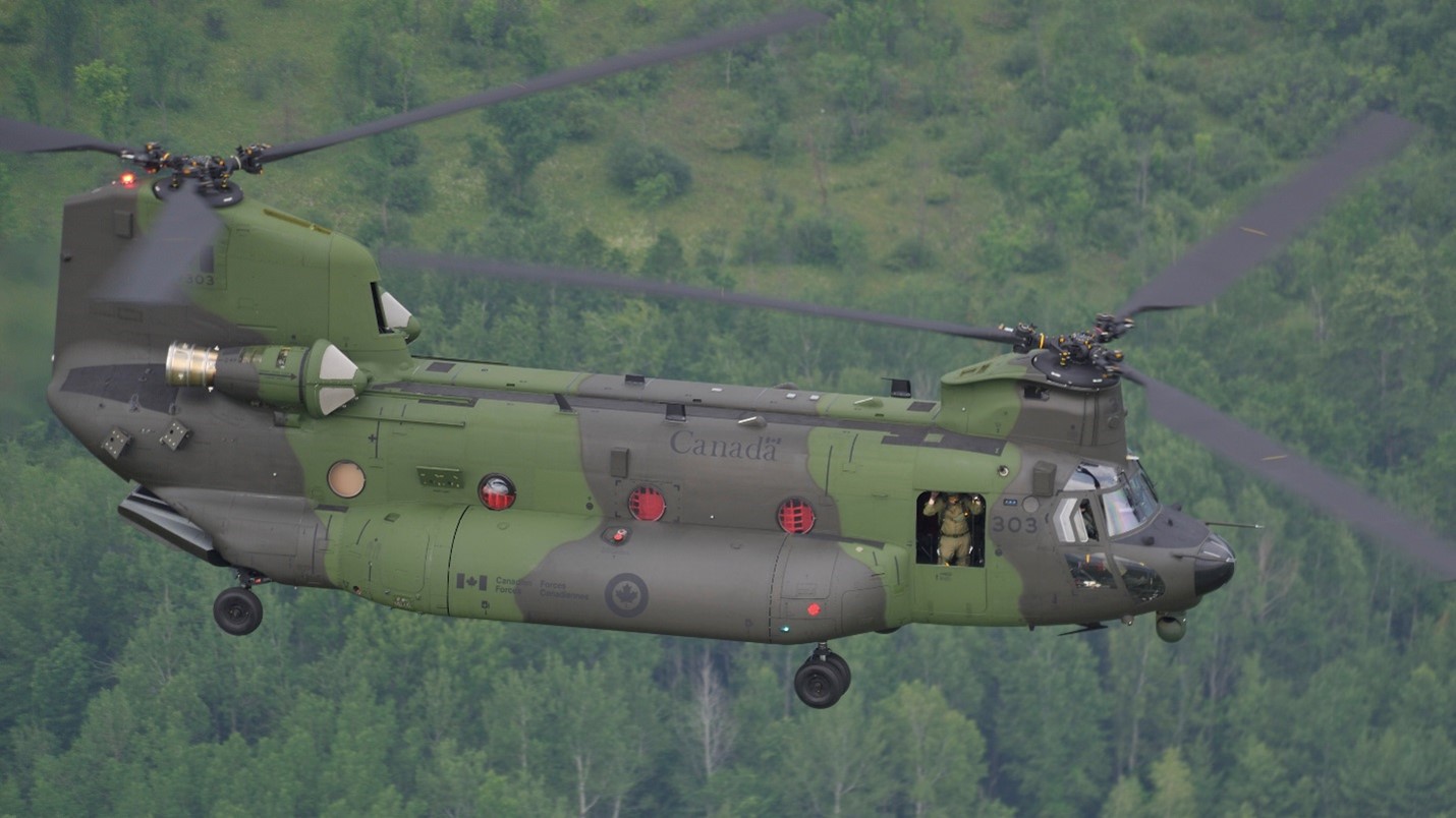 CH-147 Chinook | Bagotville international air show